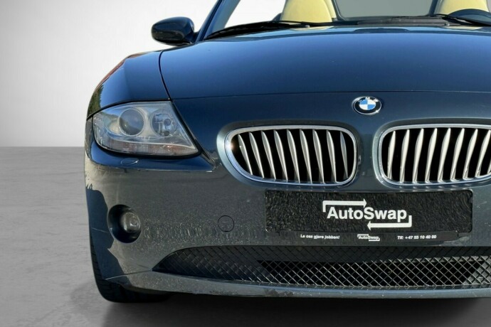 bmw-z4-bensin-2005-big-4