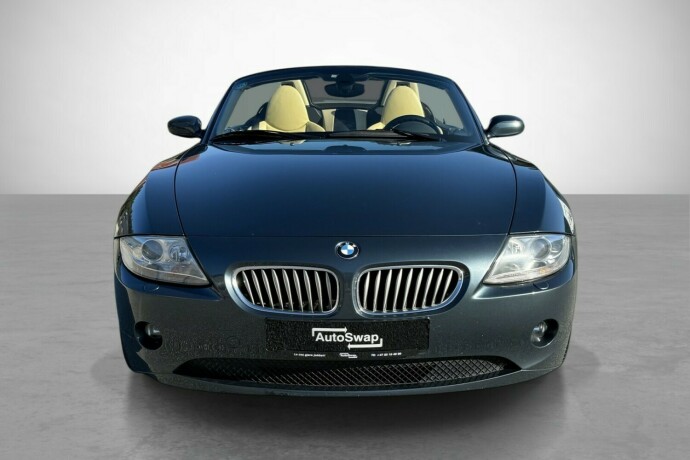 bmw-z4-bensin-2005-big-3