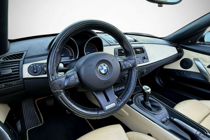 bmw-z4-bensin-2005-big-25