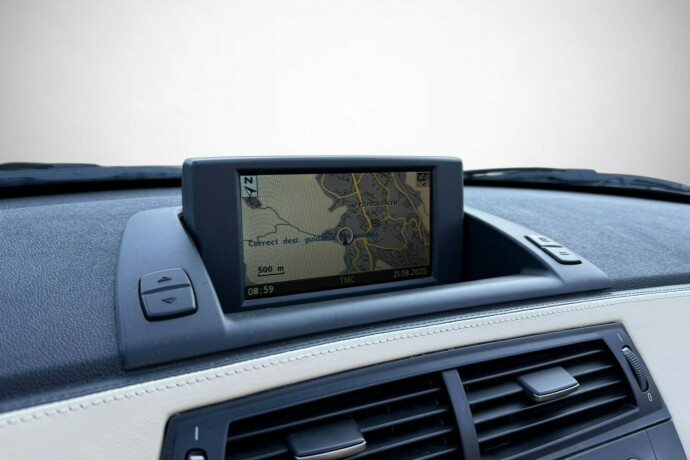 bmw-z4-bensin-2005-big-36