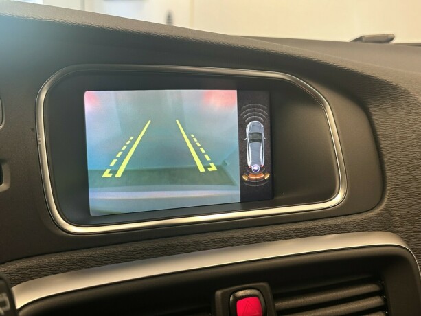 volvo-v40-cross-country-bensin-2018-big-23