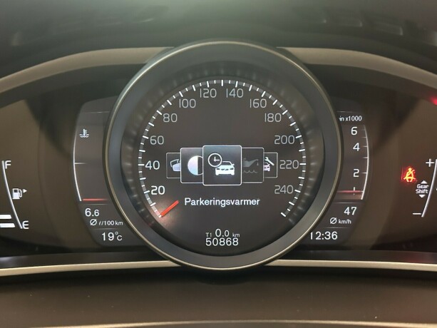 volvo-v40-cross-country-bensin-2018-big-21