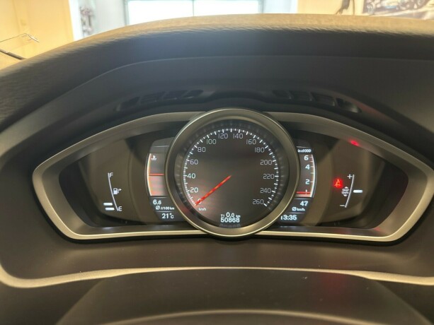volvo-v40-cross-country-bensin-2018-big-20