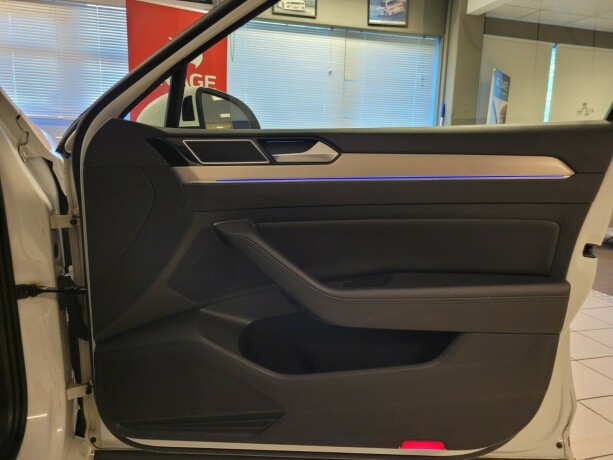 volkswagen-passat-elektrisitetbensin-2018-big-15