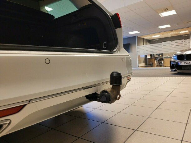 volkswagen-passat-elektrisitetbensin-2018-big-23
