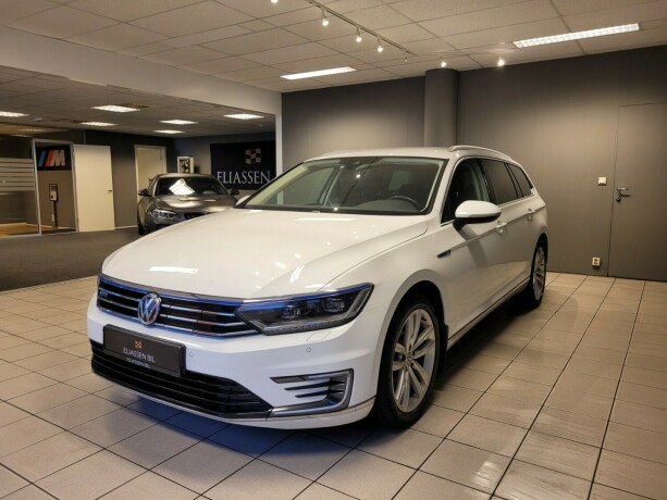 volkswagen-passat-elektrisitetbensin-2018-big-7