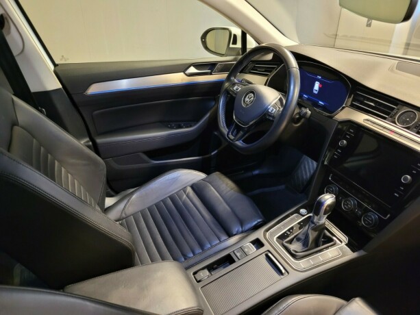 volkswagen-passat-elektrisitetbensin-2018-big-13