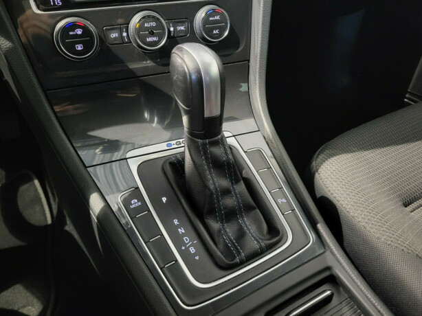 volkswagen-golf-elektrisitet-2020-big-14