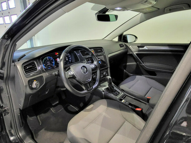 volkswagen-golf-elektrisitet-2020-big-8
