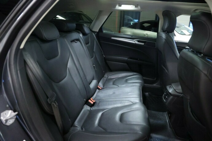 ford-mondeo-diesel-2015-big-8