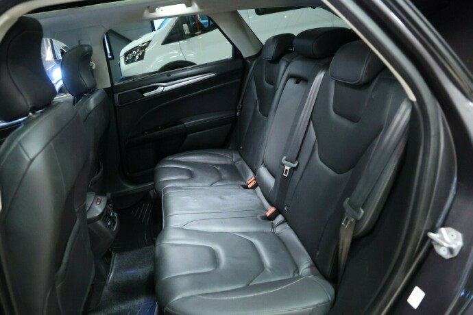 ford-mondeo-diesel-2015-big-6