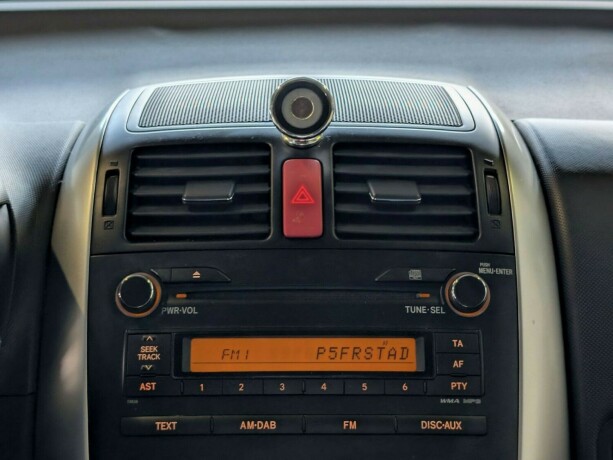 toyota-auris-diesel-2010-big-17