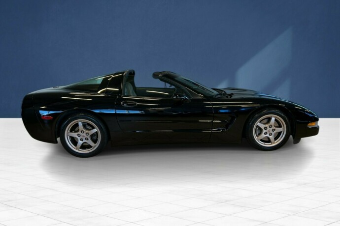 chevrolet-corvette-bensin-1999-big-7