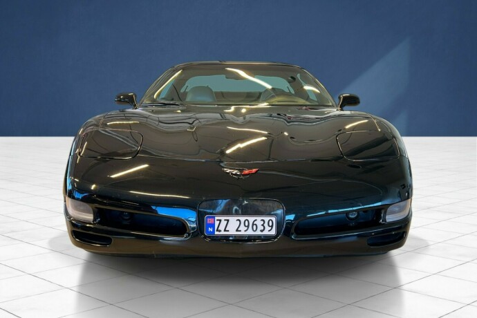 chevrolet-corvette-bensin-1999-big-3