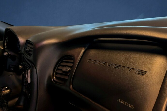 chevrolet-corvette-bensin-1999-big-18