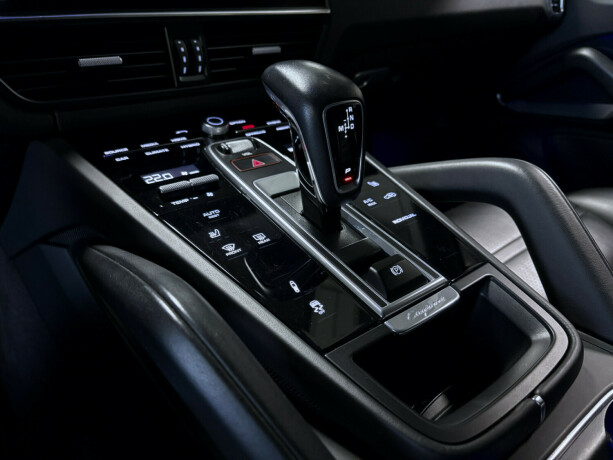 porsche-cayenne-coupe-elektrisitetbensin-2020-big-20