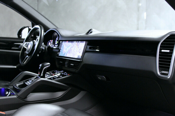 porsche-cayenne-coupe-elektrisitetbensin-2020-big-7