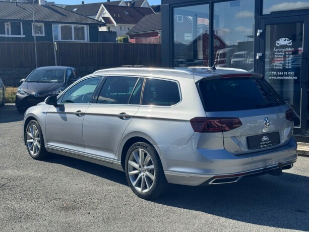 volkswagen-passat-elektrisitetbensin-2020-big-5