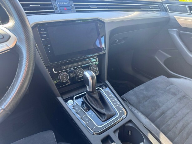 volkswagen-passat-elektrisitetbensin-2020-big-17