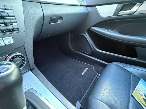 mercedes-benz-c-klasse-diesel-2011-big-44