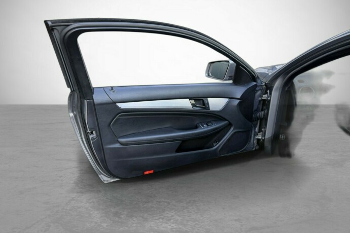 mercedes-benz-c-klasse-diesel-2011-big-13
