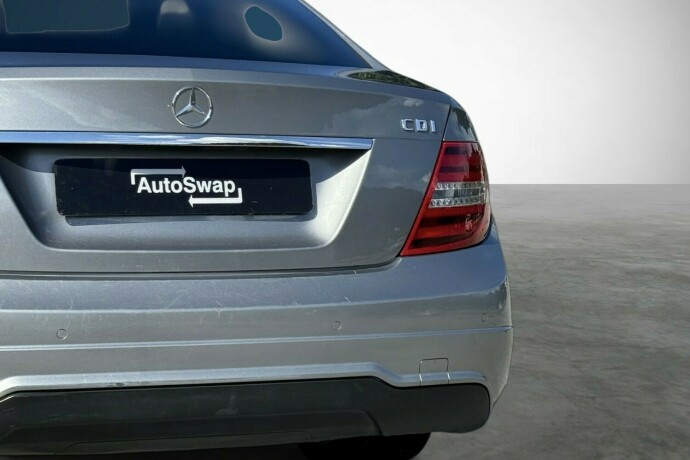 mercedes-benz-c-klasse-diesel-2011-big-12
