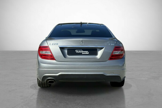 mercedes-benz-c-klasse-diesel-2011-big-10