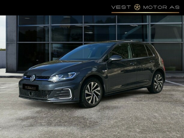 volkswagen-golf-elektrisitetbensin-2018-big-2