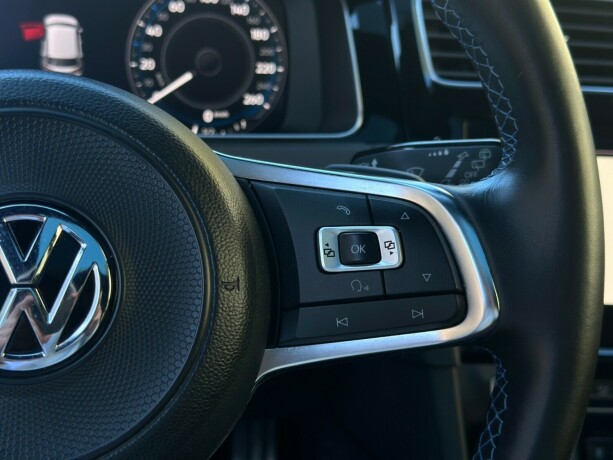 volkswagen-golf-elektrisitetbensin-2018-big-26