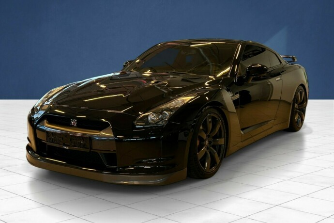 nissan-gt-r-bensin-2009-big-7