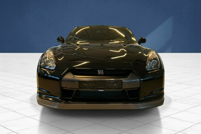 nissan-gt-r-bensin-2009-big-6