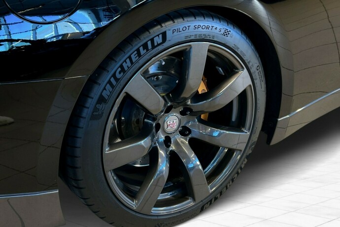 nissan-gt-r-bensin-2009-big-17