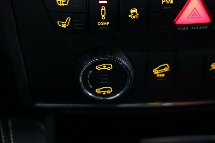 mercedes-benz-gl-bensin-2011-big-18