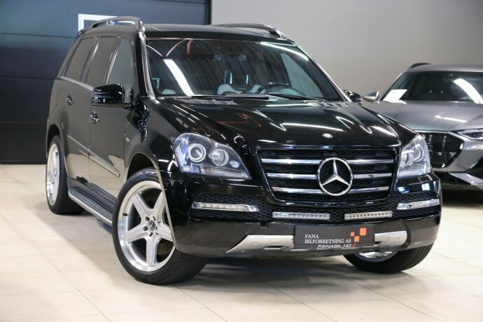 mercedes-benz-gl-bensin-2011-big-3