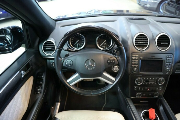 mercedes-benz-gl-bensin-2011-big-13