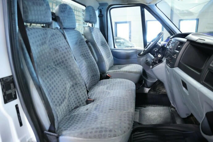 ford-transit-diesel-2013-big-8