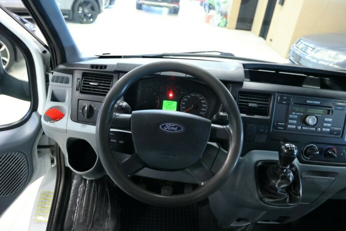 ford-transit-diesel-2013-big-9