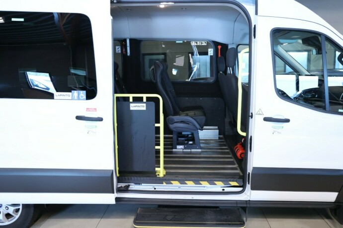 ford-transit-diesel-2023-big-8
