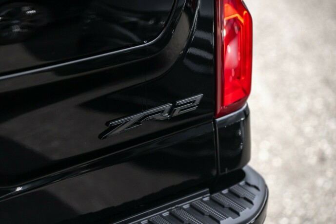chevrolet-silverado-diesel-2025-big-30