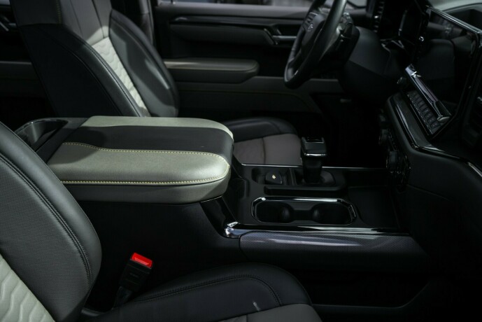 chevrolet-silverado-diesel-2025-big-26