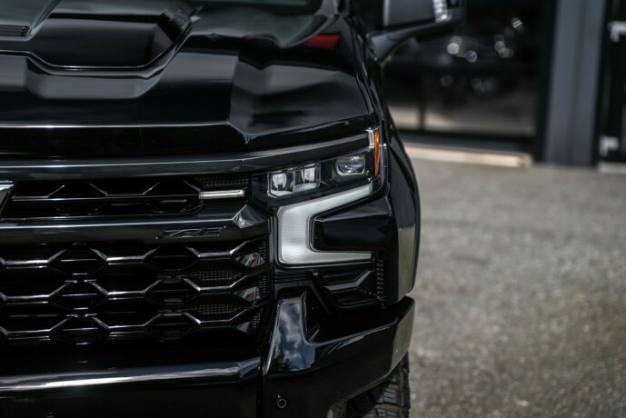 chevrolet-silverado-diesel-2025-big-35
