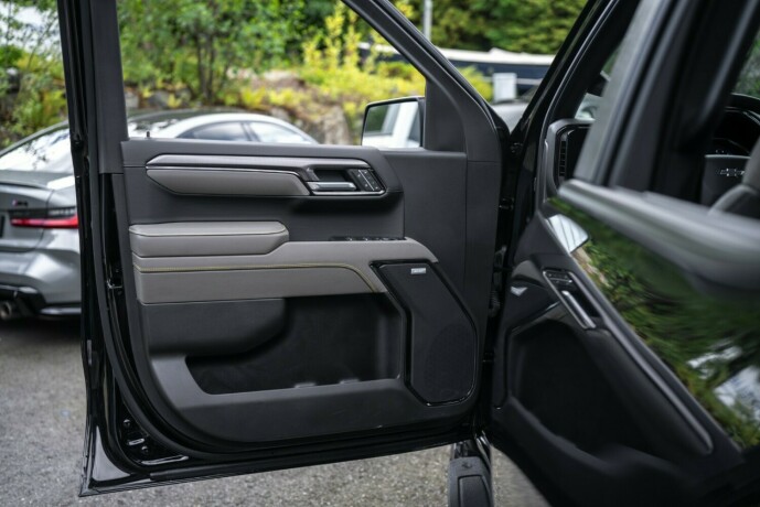 chevrolet-silverado-diesel-2025-big-9