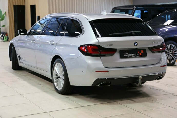 bmw-5-serie-elektrisitetbensin-2021-big-1