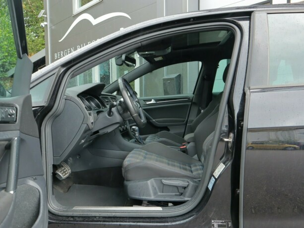 volkswagen-golf-elektrisitetbensin-2016-big-7