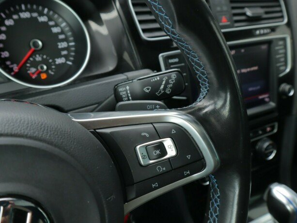 volkswagen-golf-elektrisitetbensin-2016-big-15