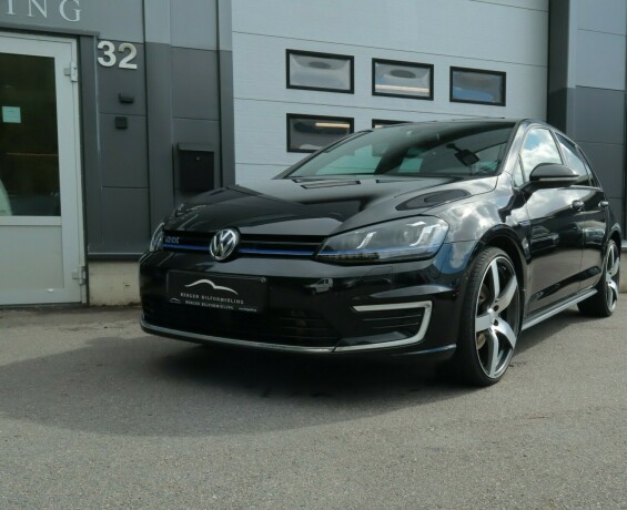 volkswagen-golf-elektrisitetbensin-2016-big-2