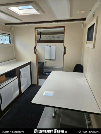mercedes-benz-sprinter-diesel-2019-big-19