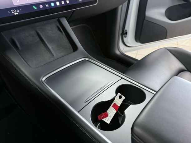 tesla-model-y-elektrisitet-2023-big-15