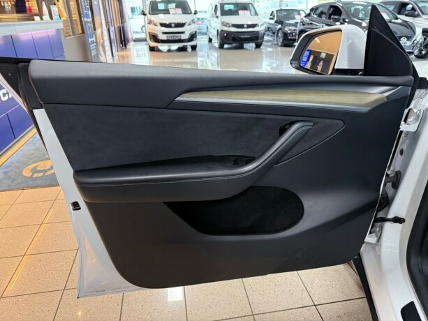 tesla-model-y-elektrisitet-2023-big-9