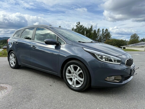 kia-cee039d-bensin-2012-big-6